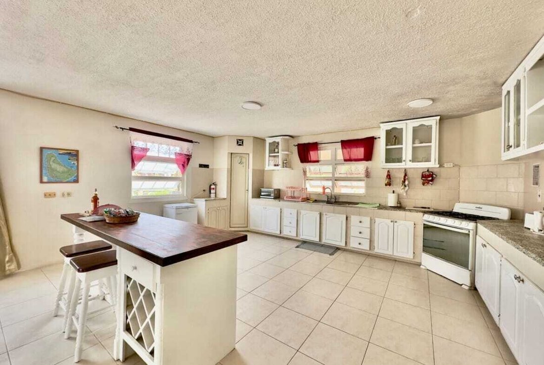 Estate in Bridgetown, Christ Church, Barbados 4 - 18299647