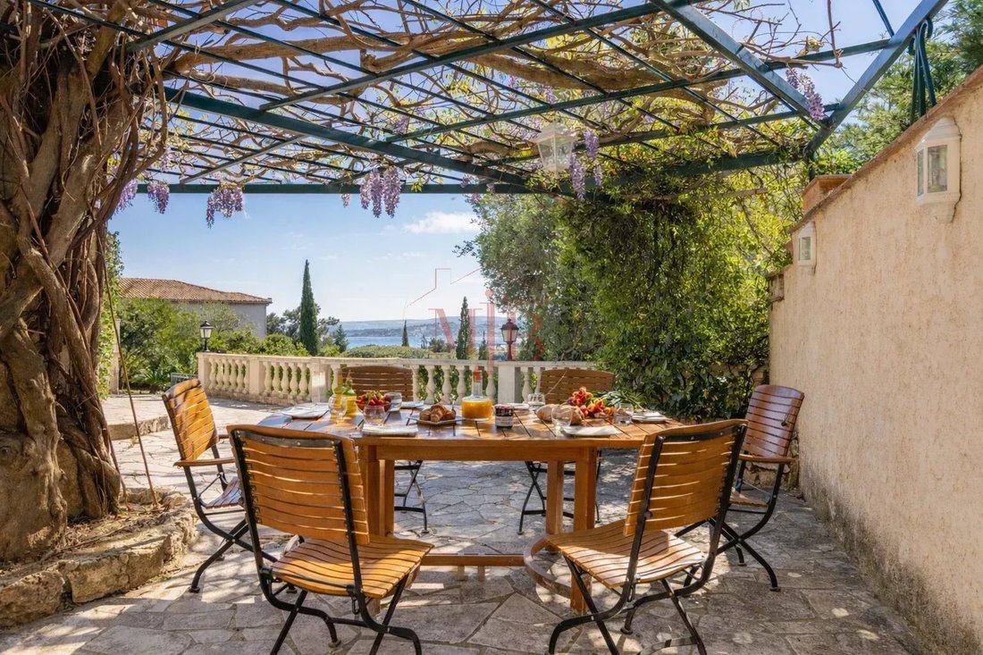House in Les Issambres, Roquebrune-sur-Argens, France 3 - 18298134