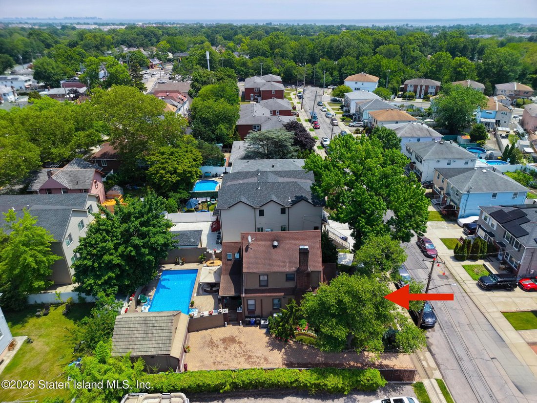 House in New York, New York, United States 4 - 18300092