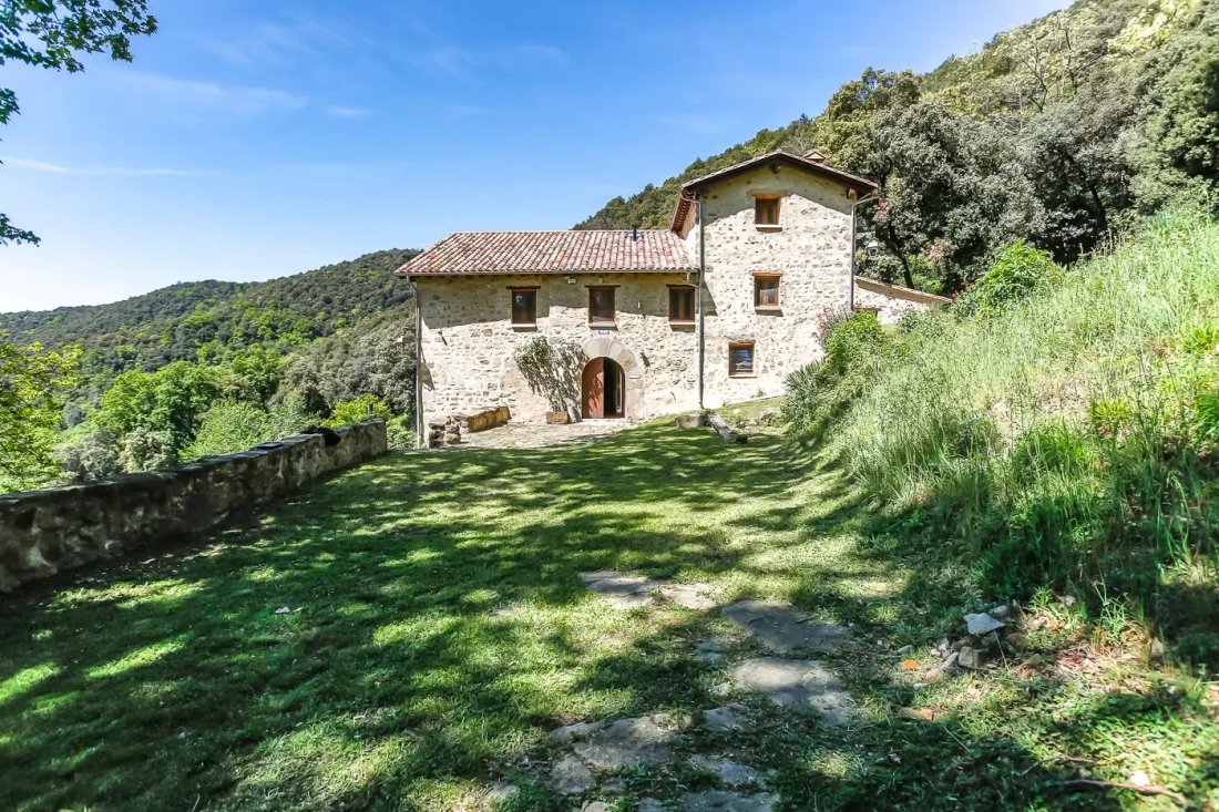 Land in Sant Joan les Fonts, Catalonia, Spain 2 - 18300004