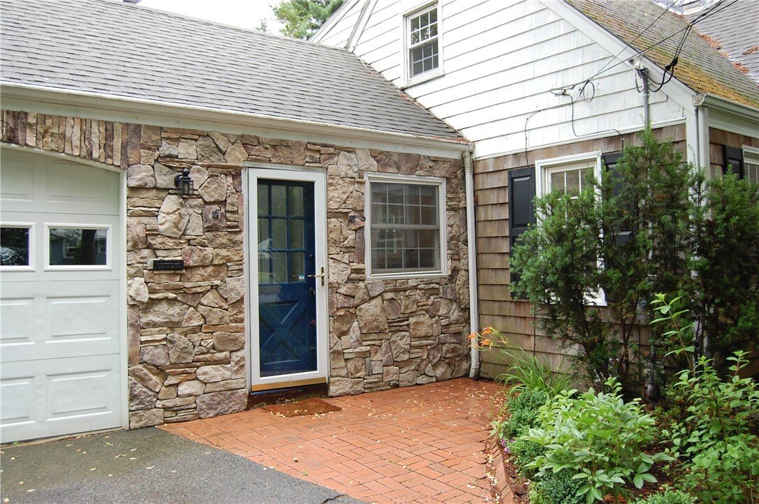 House in Warwick, Rhode Island, United States 2 - 18301426