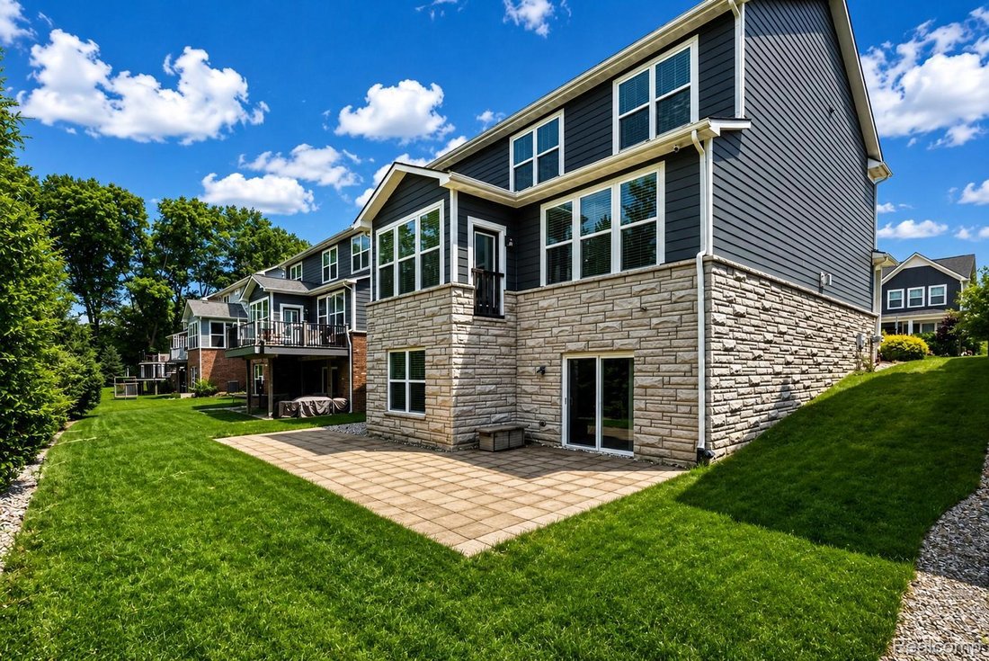 House in Beverly Hills, Michigan, United States 2 - 18300201