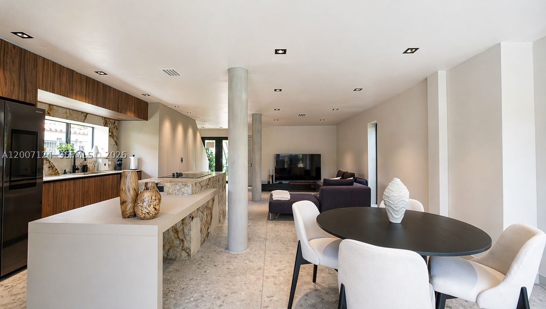 House in Miami, Florida, United States 3 - 17754806