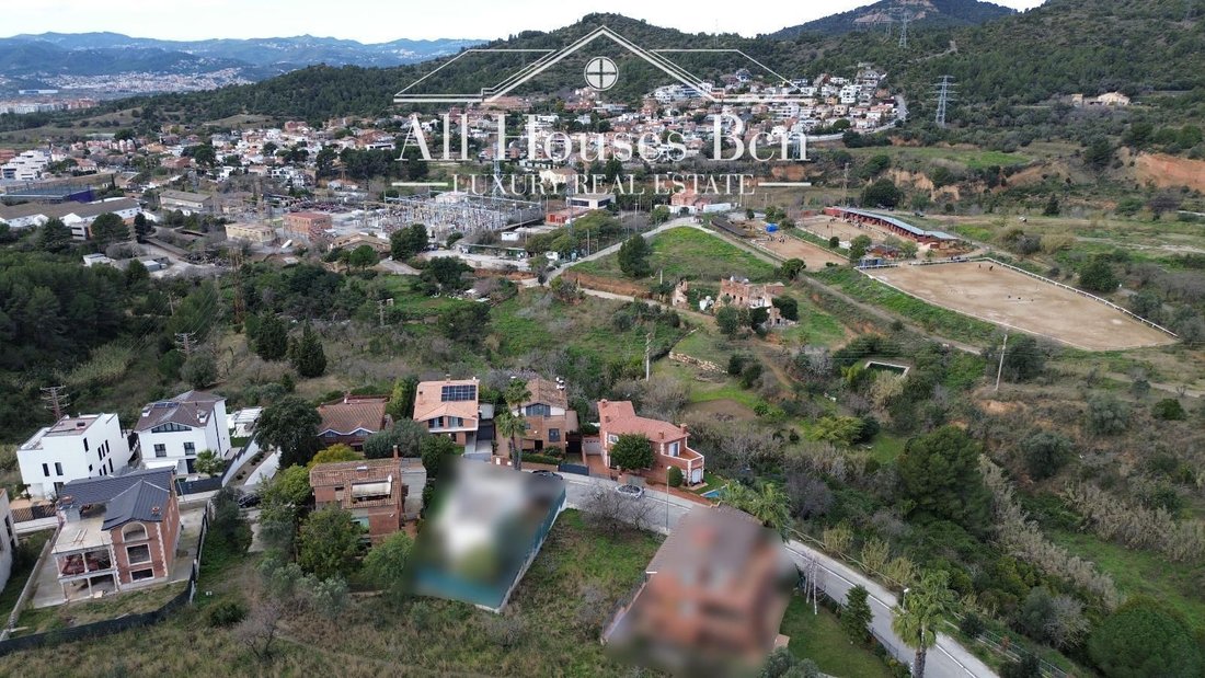 Land in Sant Just Desvern, Catalonia, Spain 3 - 18299863