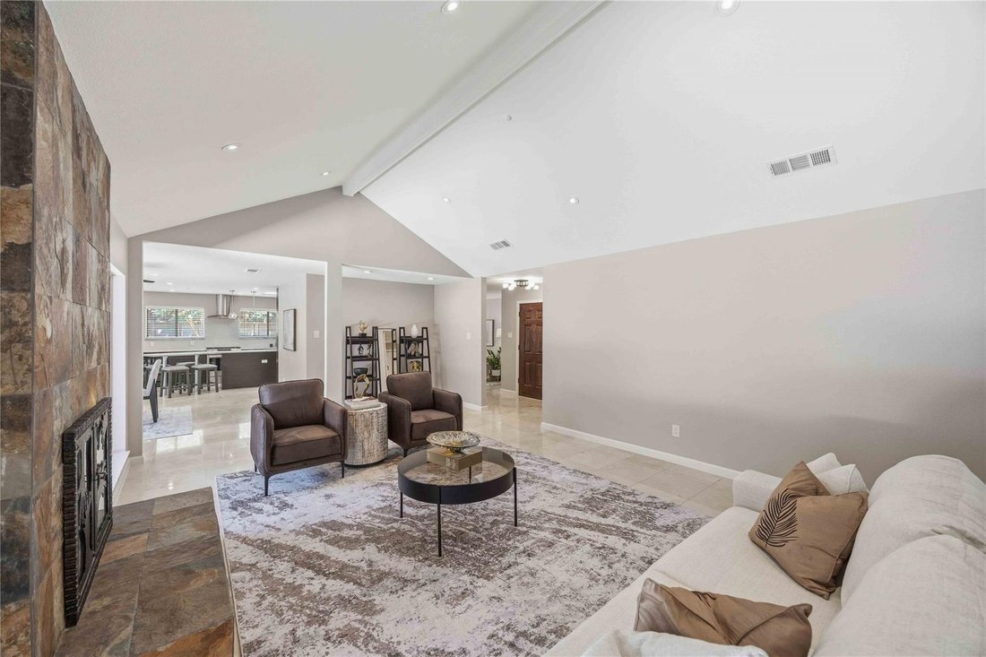 House in Houston, Texas, United States 3 - 17980172
