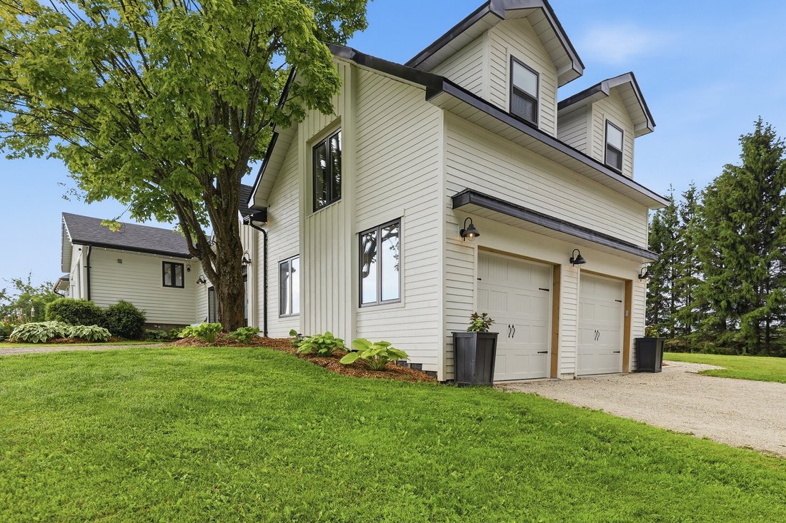 House in Clearview, Ontario, Canada 5 - 18298332