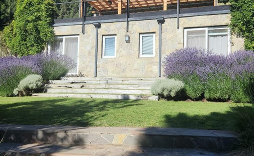 House in Cordones del Chapelco, Neuquen, Argentina 1