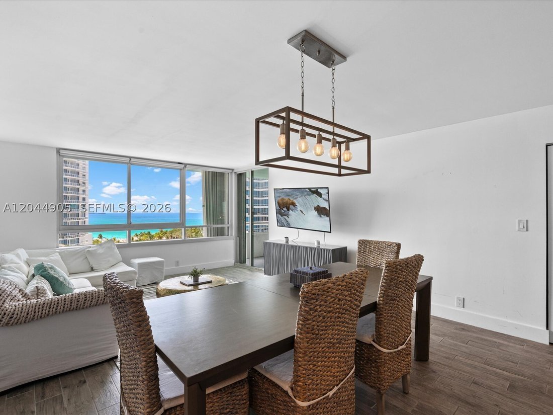 Condo in Miami Beach, Florida, United States 4 - 18301537