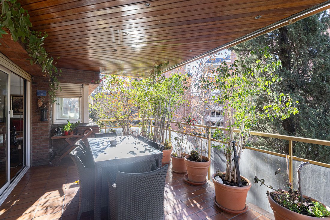 Apartment in Sarrià-Sant Gervasi, Barcelona, Spain 2 - 18301785