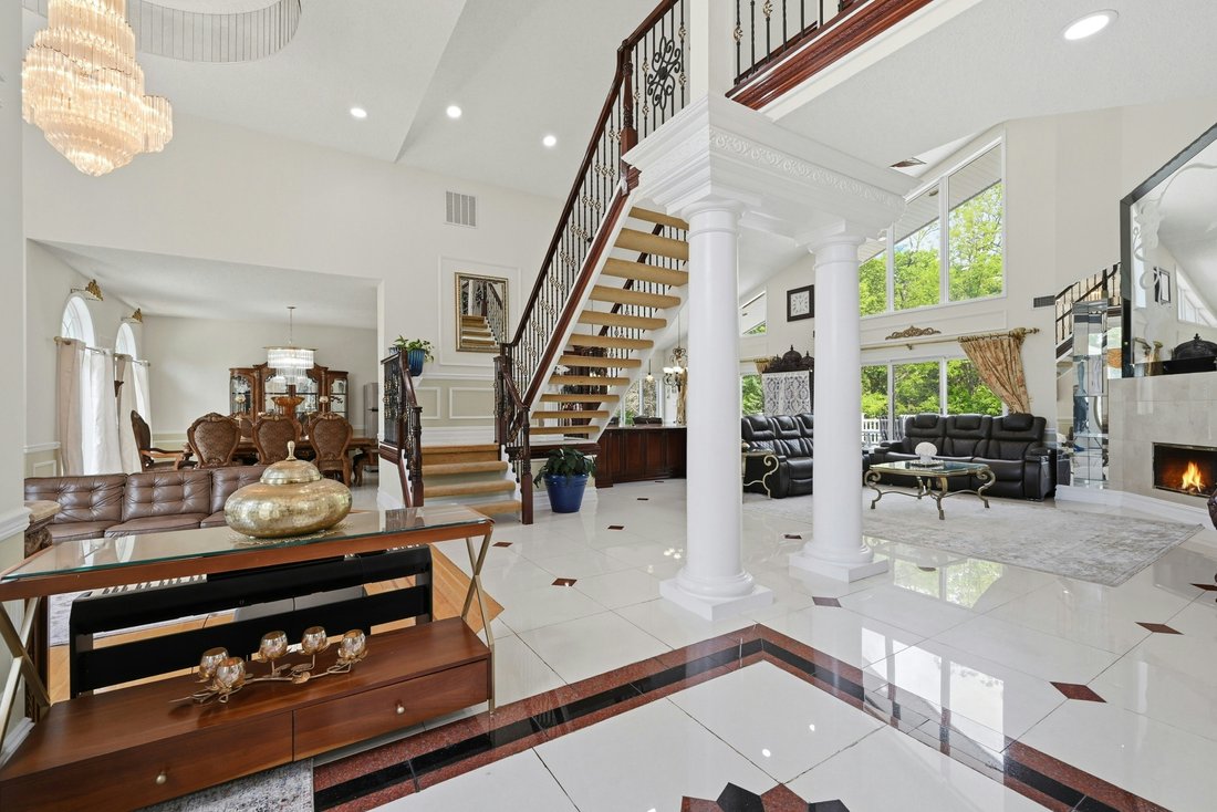 House in Lake Grove, New York, United States 5 - 18028266