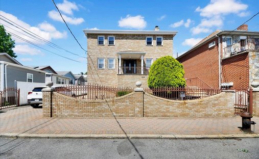 House in Eastchester, New York, United States 1