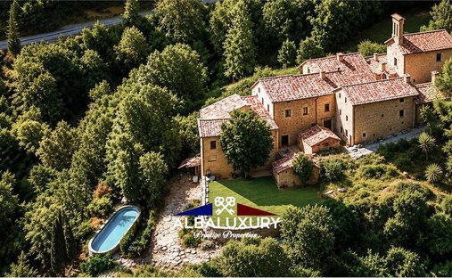Chateau in Mercatello sul Metauro, Marche, Italy 1