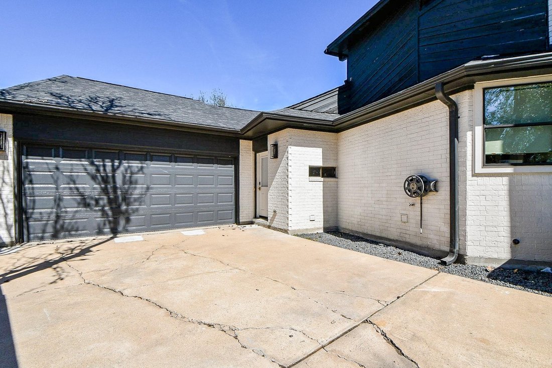 House in Houston, Texas, United States 3 - 18302105