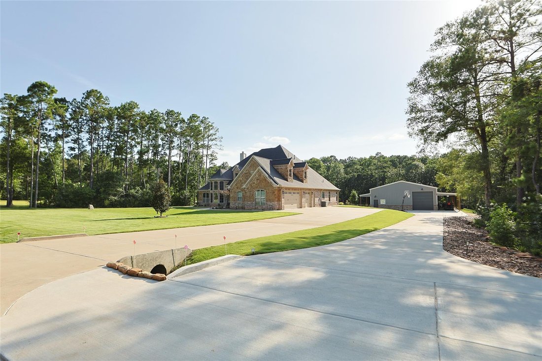 House in Magnolia, Texas, United States 3 - 18302076