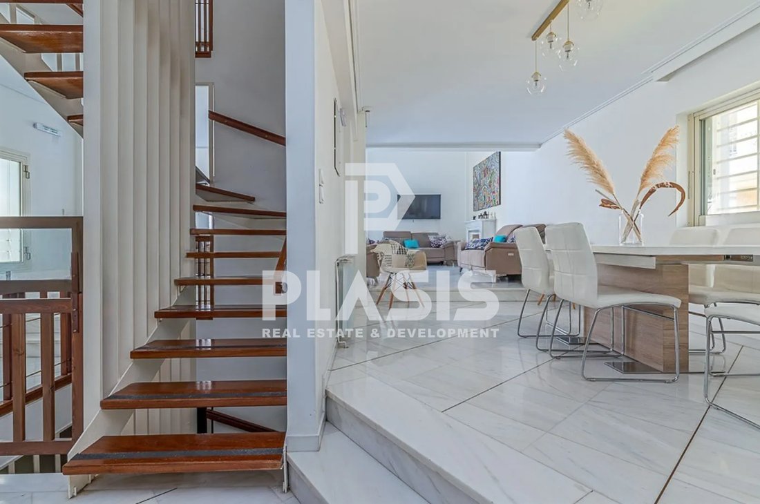 House in Ilioupoli, Attica, Greece 3 - 15731983