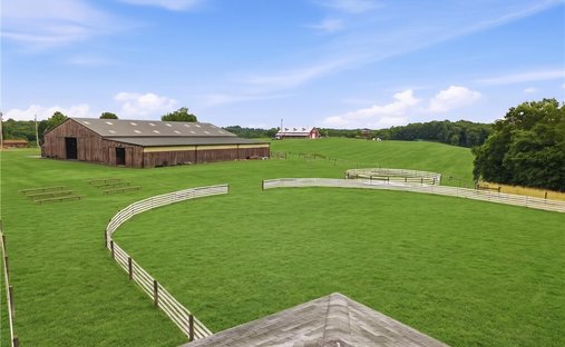 Farm Ranch in Aliquippa, Pennsylvania, United States 1
