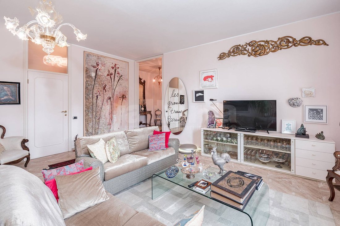Apartment in San Biagio-San Gottardo, Monza, Lombardy 1 - 18303283