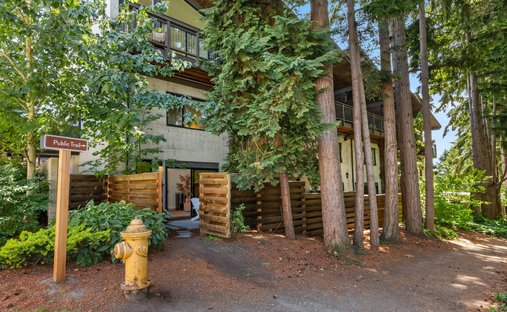 House in Bainbridge Island, Washington, United States 1