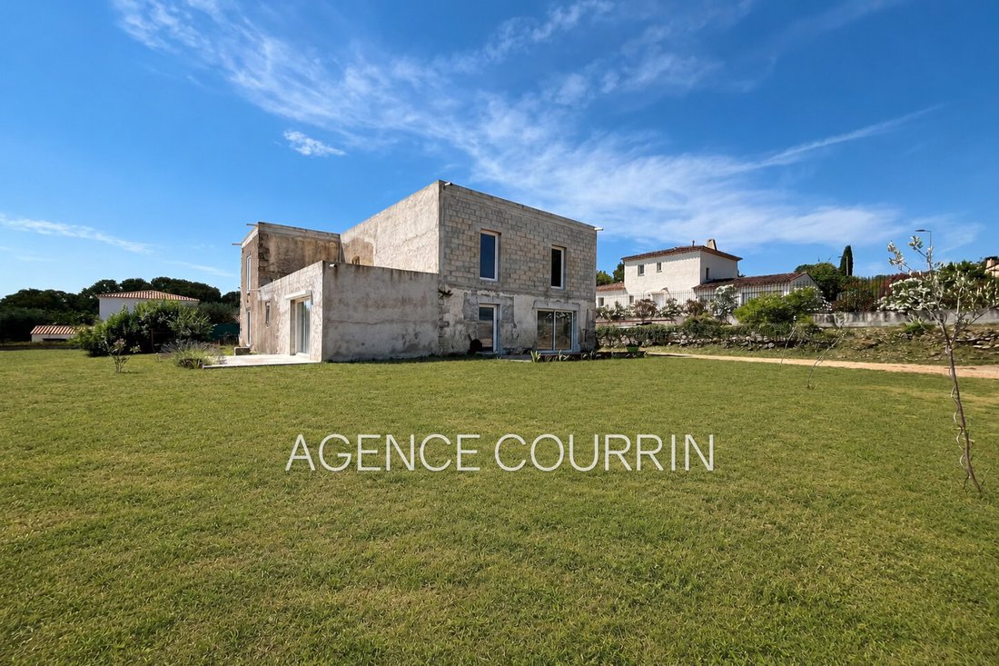 Villa in Grasse, Provence-Alpes-Côte d'Azur, France 1 - 18298431