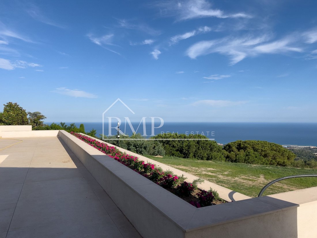 Villa in Sant Andreu de Llavaneres, Catalonia, Spain 2 - 18300607