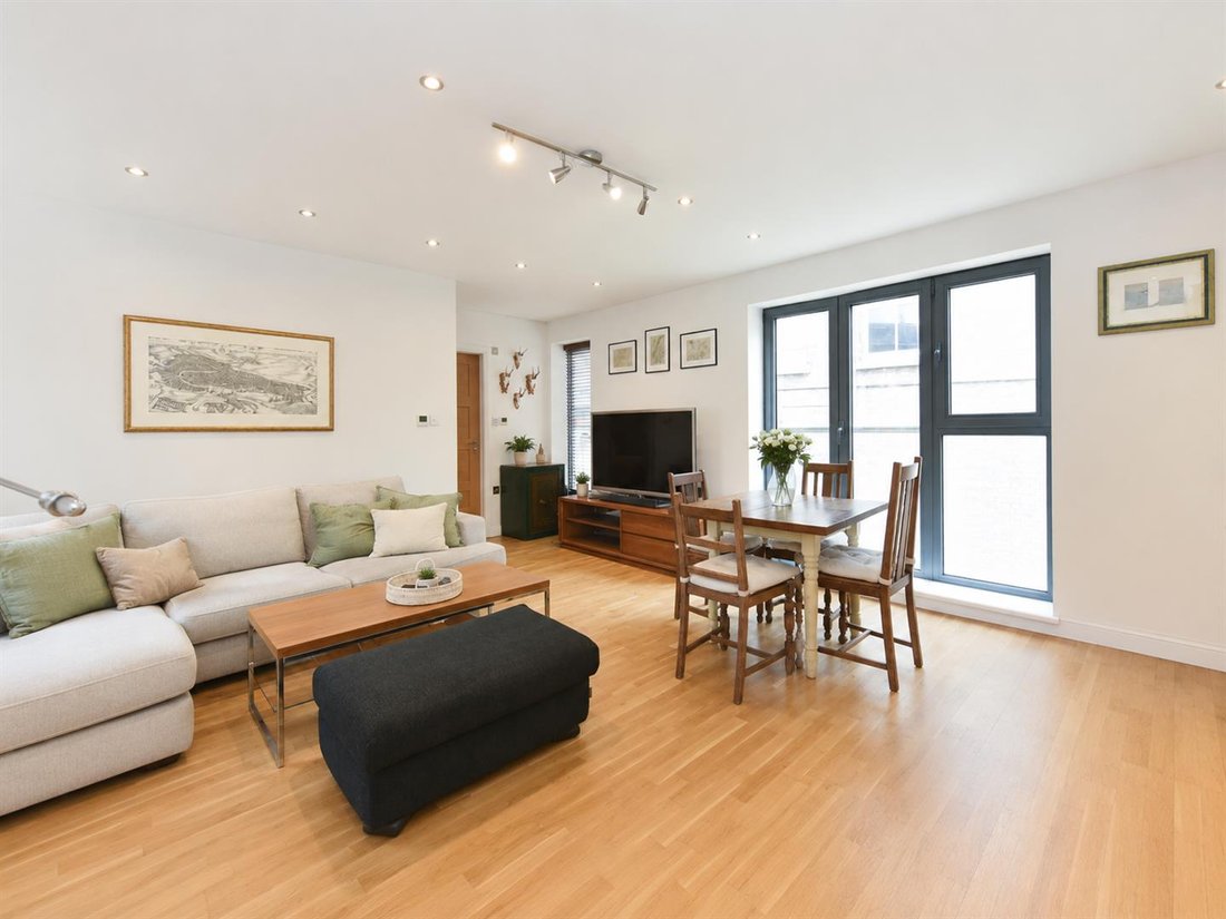 Apartment in West Kensington, Hammersmith and Fulham, England 1 - 18298207