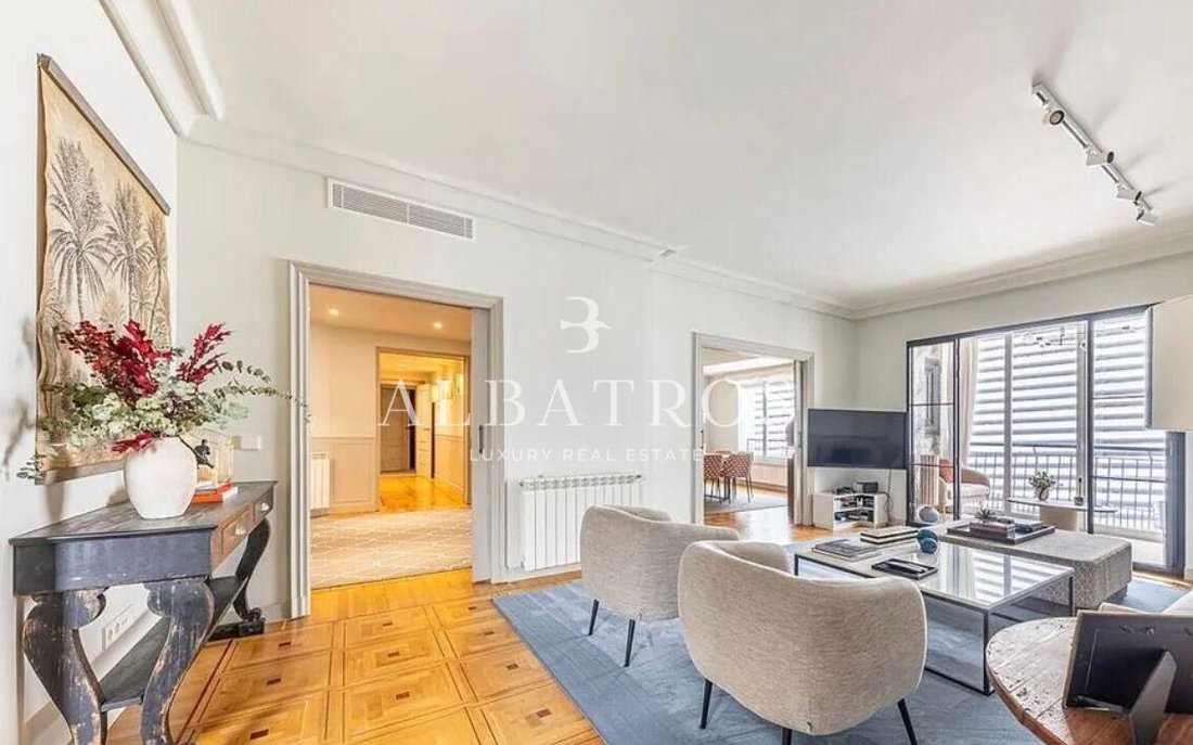 Apartment in Sarrià-Sant Gervasi, Barcelona, Spain 2 - 18301310
