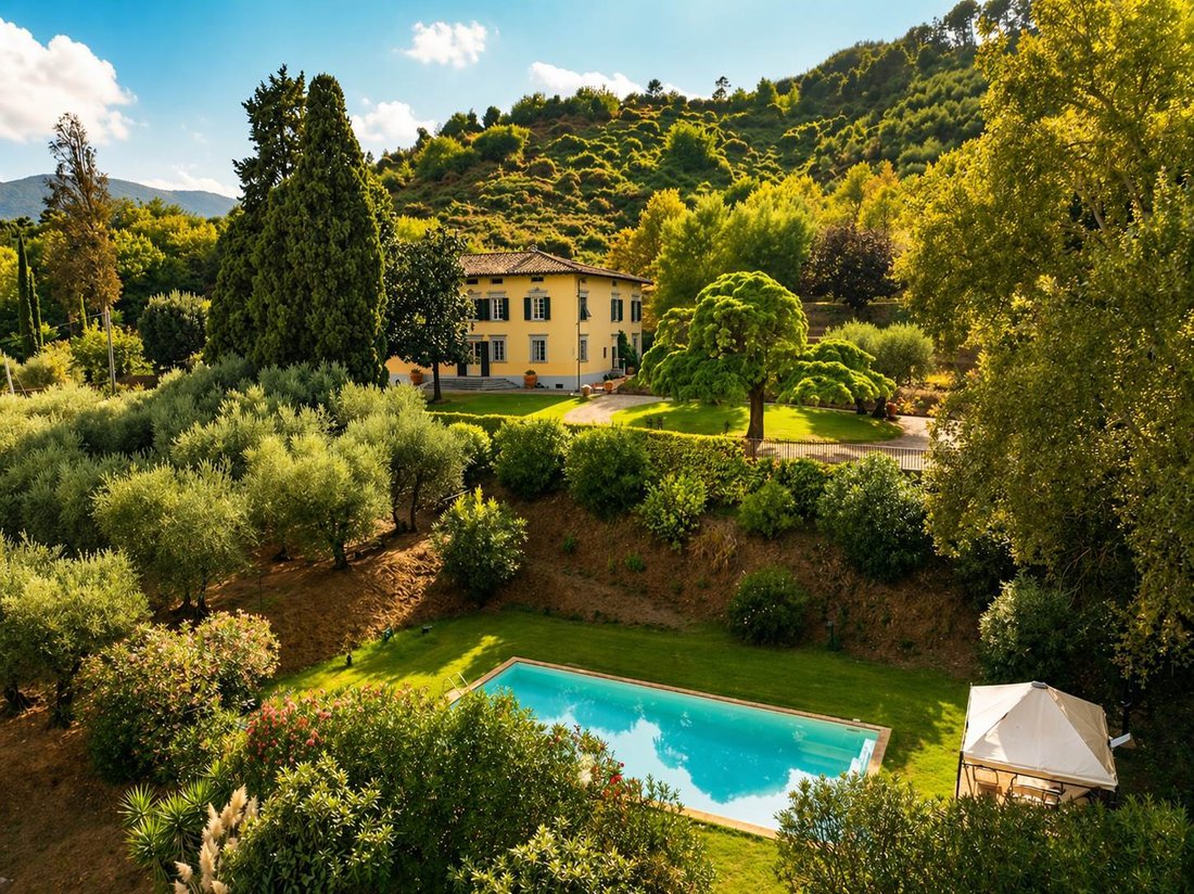 Villa in Compitese, Capannori, Tuscany 1 - 18302460