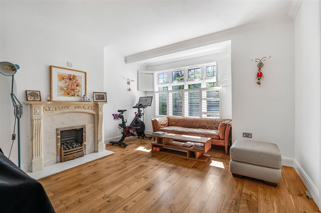 House in Coombe, Royal Borough of Kingston upon Thames, England 4 - 18298025
