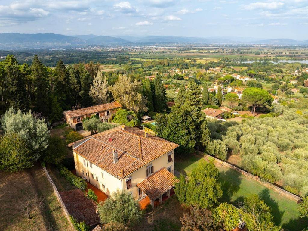 Villa in Compitese, Capannori, Tuscany 4 - 18302460