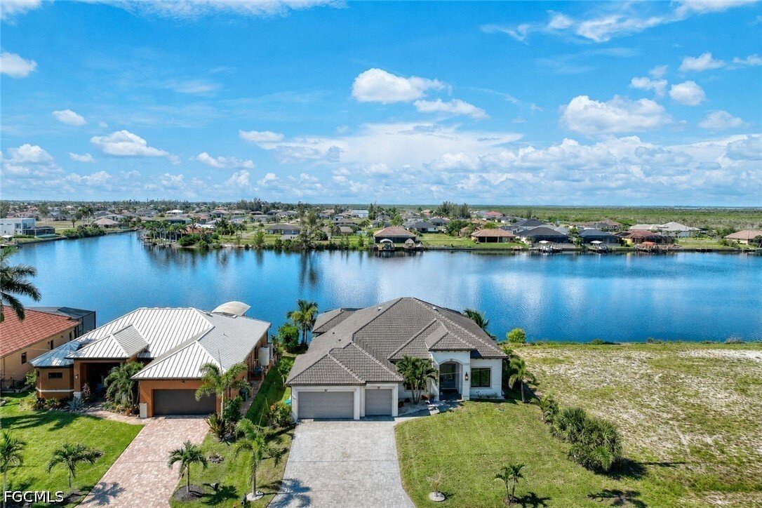 Maison à Cape Coral, Floride, États-Unis 1 - 18299609