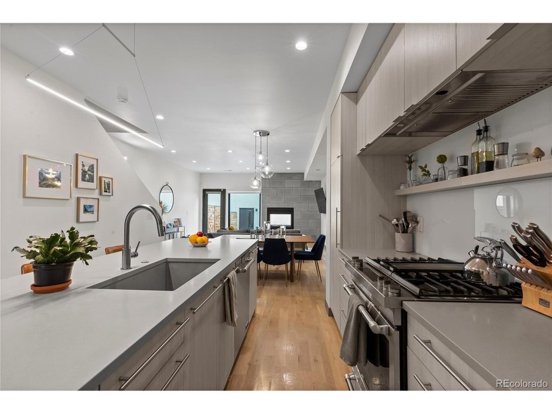 Townhouse in Denver, Colorado, United States 5 - 18299690