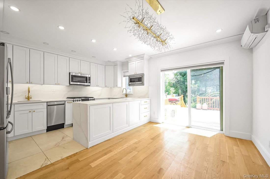 House in New York, New York, United States 3 - 18301705