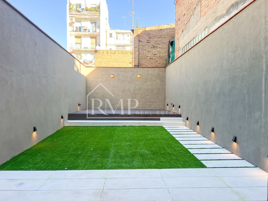 Apartment in Sants-Montjuic, Barcelona, Spain 2 - 18302315