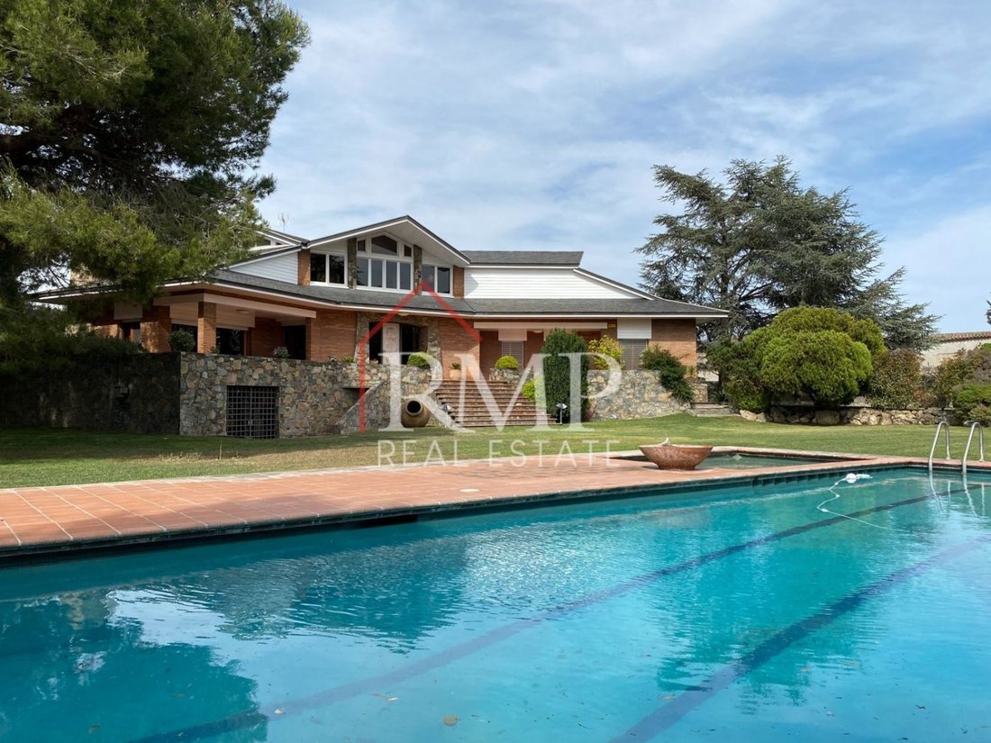 Chalet in Montornes del Valles, Catalonia, Spain 1 - 18300348