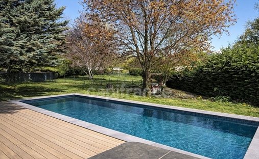 Villa in Crozet, Auvergne-Rhône-Alpes, France 1