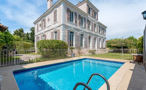 Estate in Saint Barnabé, Marseille, Provence-Alpes-Côte d'Azur 1