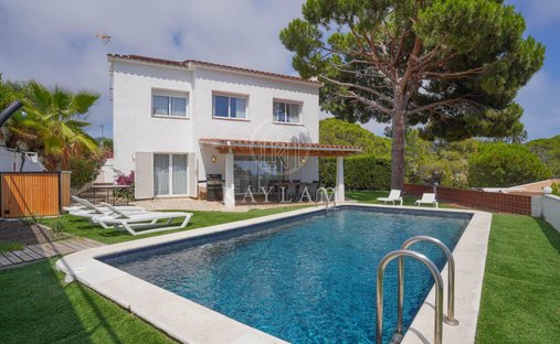 House in Lloret de Mar, Catalonia, Spain 1