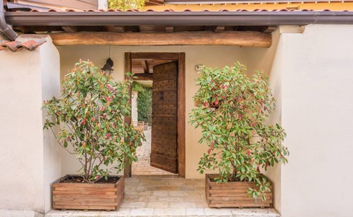 House in Agrate Conturbia, Piedmont, Italy 1