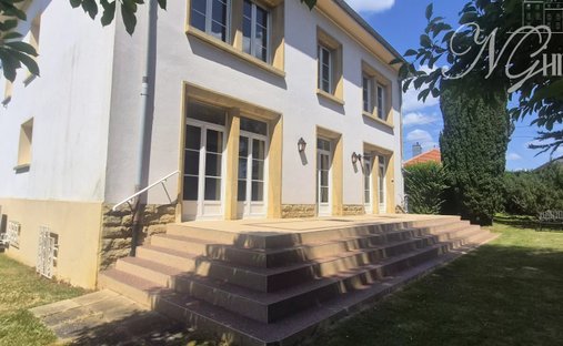 Casa a Neufchef, Grande Est, Francia 1