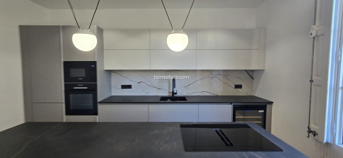 Apartment in Eixample, Barcelona, Spain 4 - 18300775