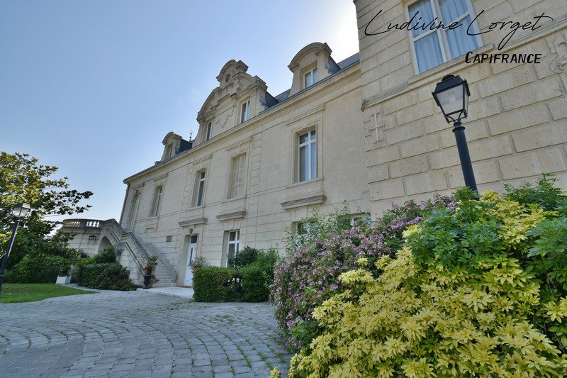 Castle in Centre, Soissons, France 4 - 18300512