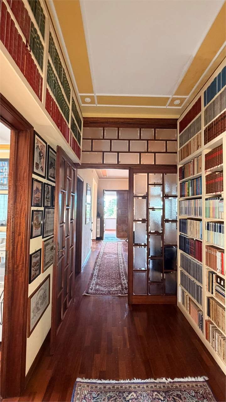 Villa in Segromigno in Monte, Capannori, Tuscany 2 - 18300759