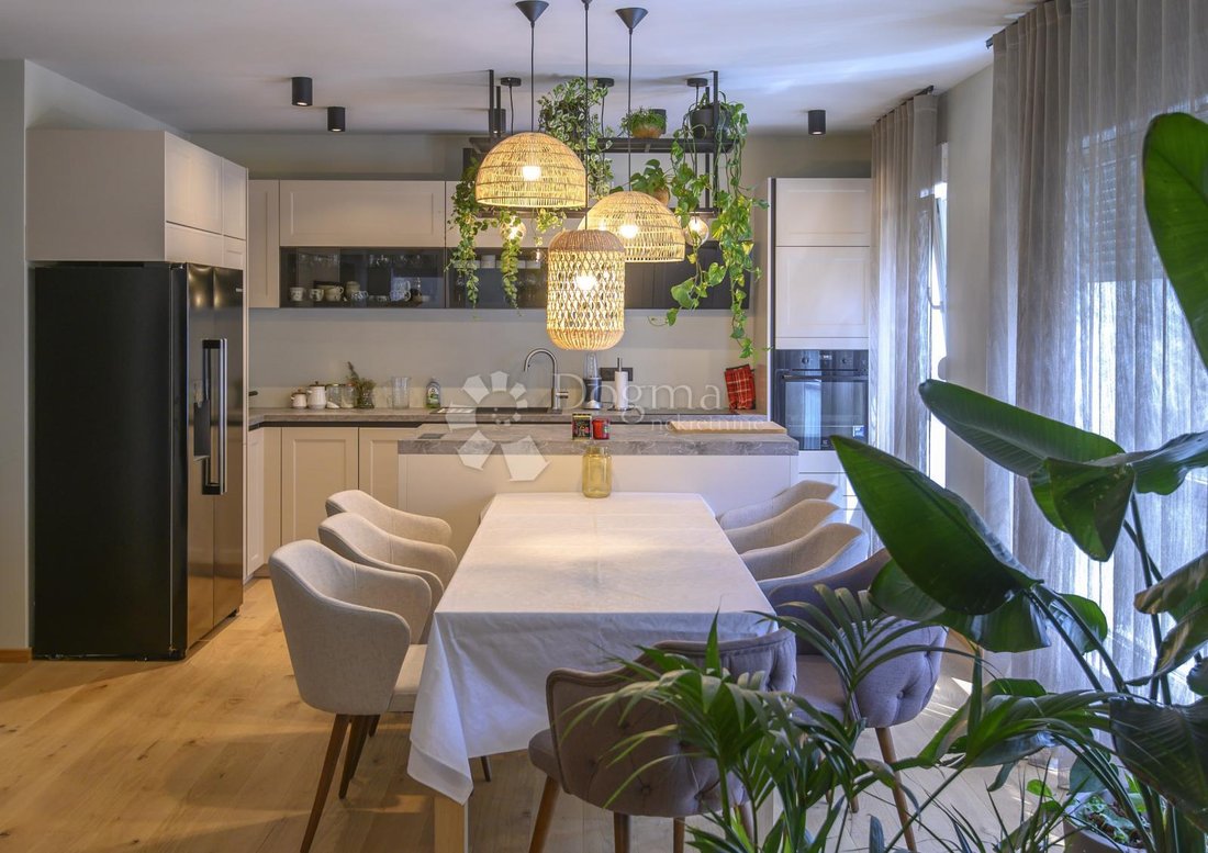 Apartment in Strozanac Donji, Split-Dalmatia County, Croatia 3 - 18302277