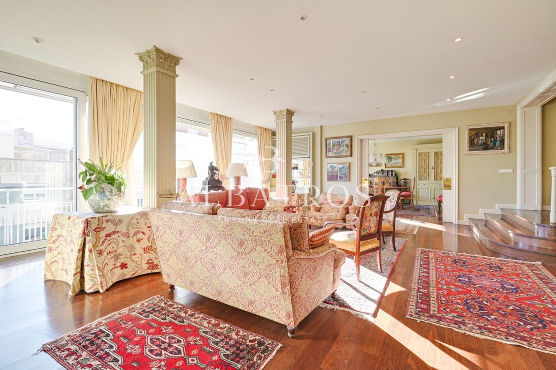 Apartment in Sarrià-Sant Gervasi, Barcelona, Spain 1 - 18302381