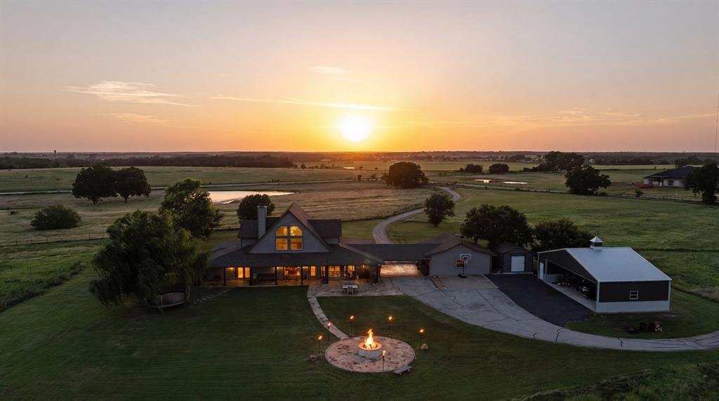 House in Collinsville, Texas, United States 1 - 18302020