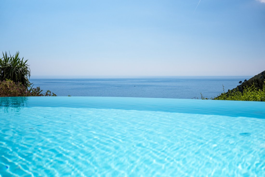 Maison à Èze, Provence-Alpes-Côte d'Azur, France 1 - 18302609
