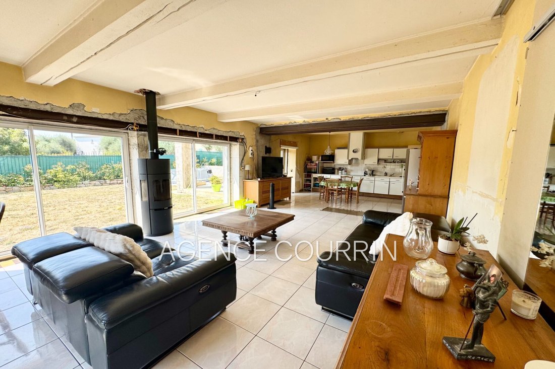 Villa in Grasse, Provence-Alpes-Côte d'Azur, France 5 - 18298431