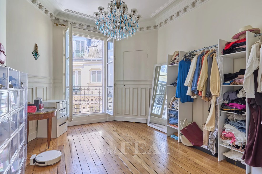 Apartment in Saint Vincent de Paul-Lariboisière, Paris 10e Arrondissement, Paris 3 - 18298690