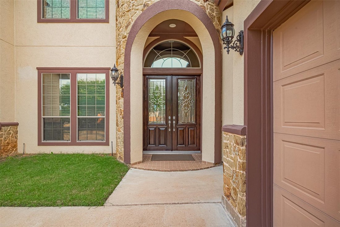 House in Sugar Land, Texas, United States 3 - 18302074