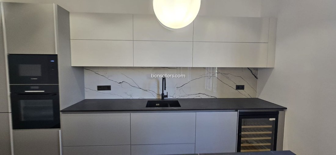 Apartment in Eixample, Barcelona, Spain 2 - 18300775